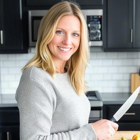 Avanelle - Author of https://easymomrecipes.com/